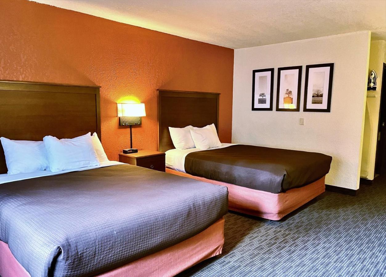 Americinn By Wyndham Petoskey Exteriér fotografie