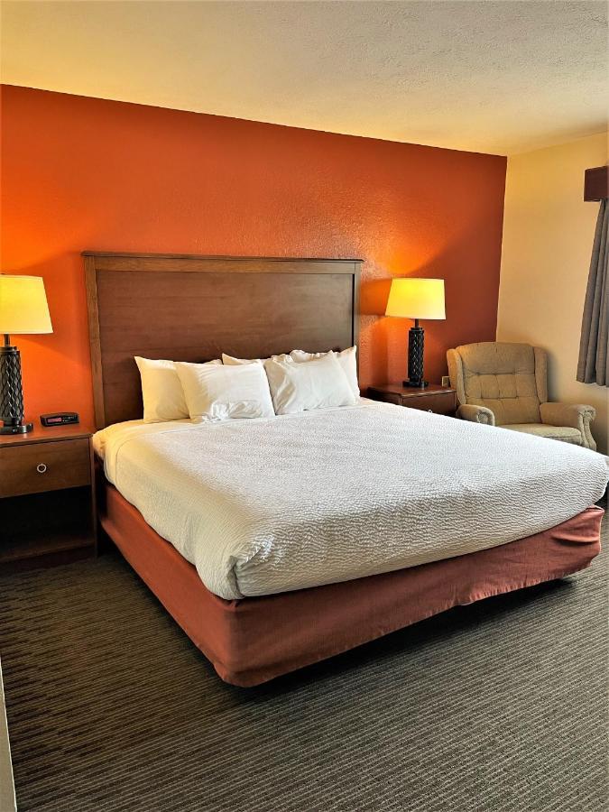 Americinn By Wyndham Petoskey Exteriér fotografie